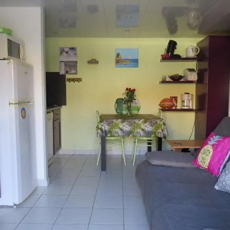 Charmante Maison Climatisee Avec Terrasse, Parking Prive A 600m De La Plage, Pour 6 Personnes - Fr-1-529-46 * Le Barcarès