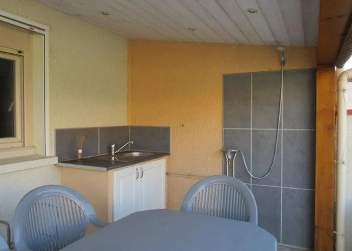 Charmante Maison Climatisee Avec Terrasse, Parking Prive A 600m De La Plage, Pour 6 Personnes - Fr-1-529-46 Vakantiehuis Le Barcarès