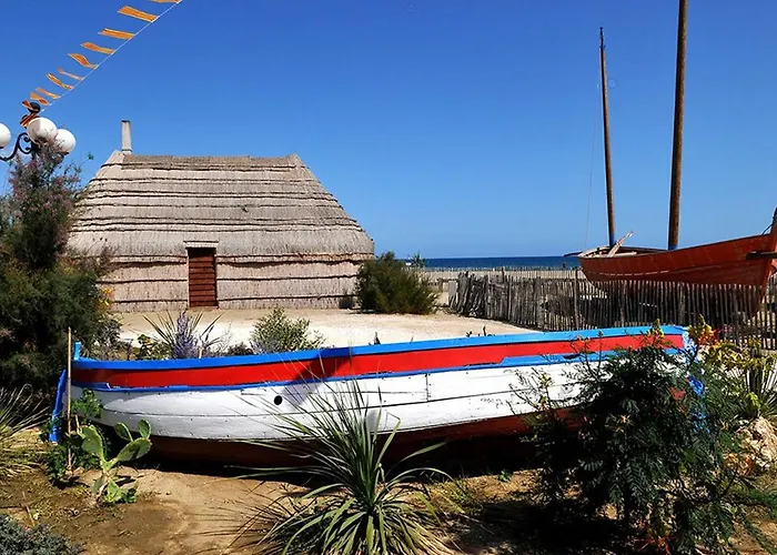 Charmante Maison Climatisee Avec Terrasse, Parking Prive A 600m De La Plage, Pour 6 Personnes - Fr-1-529-46